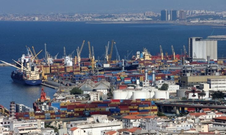 الجزائر تجدد رفضها قرار استقبال البواخر التجارية القادمة عبر موانئ مغربية
