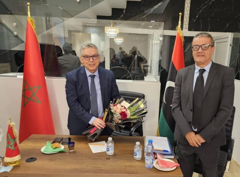 بعد سنوات من الاغلاق ..القنصل العام المغربي بطرابلس ينظم لقاء تواصليا مع الجالية