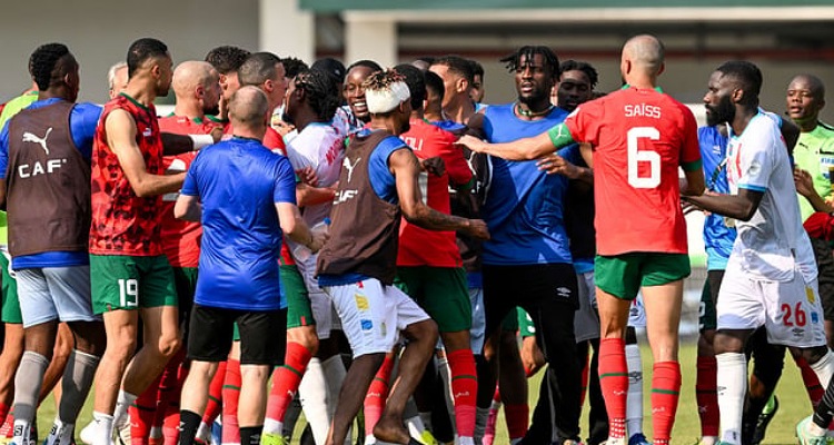 بونو يكشف تفاصيل مشاجرة النصيري ومبيمبا في أمم أفريقيا