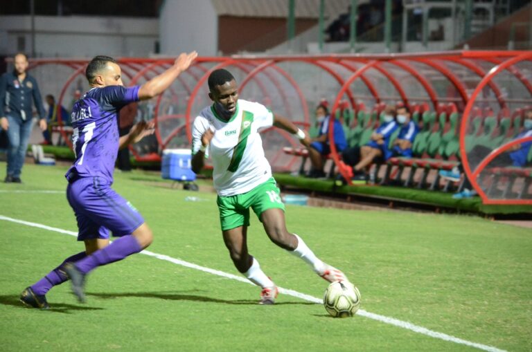 الدوري الثاني.. منع تنقل جماهير رجاء بني ملال إلى خريبكة خوفا من أعمال شغب