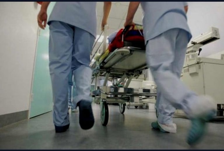 " طيش أصدقاء " أم تسمم ؟..التحقيق في ظروف إدخال محامي للعناية المركزة بطنجة