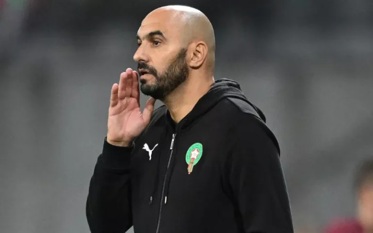 الركراكي يختار مساعدا جديدا في طاقمه التدريبي