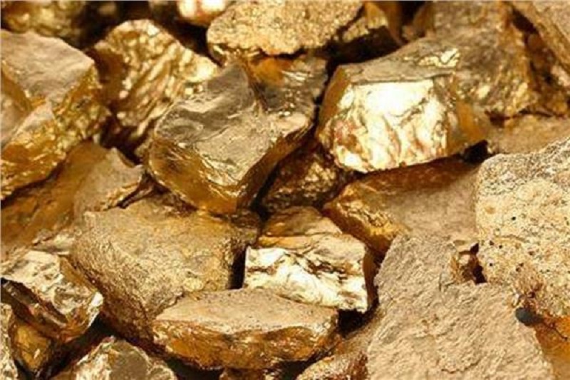 وزير المالية السوداني يعلن نهب 2700 كيلو غرام من الذهب