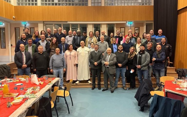 بحضور مسؤولين مغاربة و هولنديين.. "كنال أيلاند" تجمع شمل الجالية على مائدة الإفطار