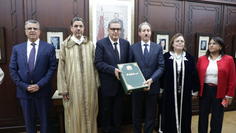 بعد 6 أشهر .. الهيئة المكلفة بمراجعة مدونة الأسرة تسلم تقريرها لرئيس الحكومة