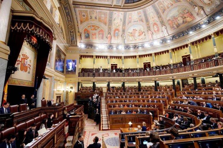 بالإجماع.. البرلمان الإسباني يصوت على العفو عن الإنفصاليين الكتالونيين