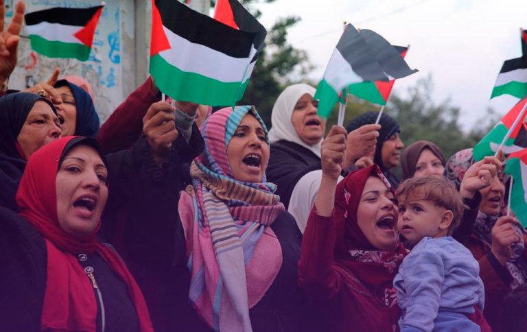 وكالة بيت مال القدس تكرم 15 سيدة فلسطينية بتعليمات ملكية