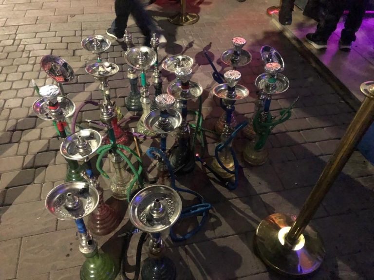 أكادير : السلطات تشن حملة على مقاهي الشيشة باحياء سكنية
