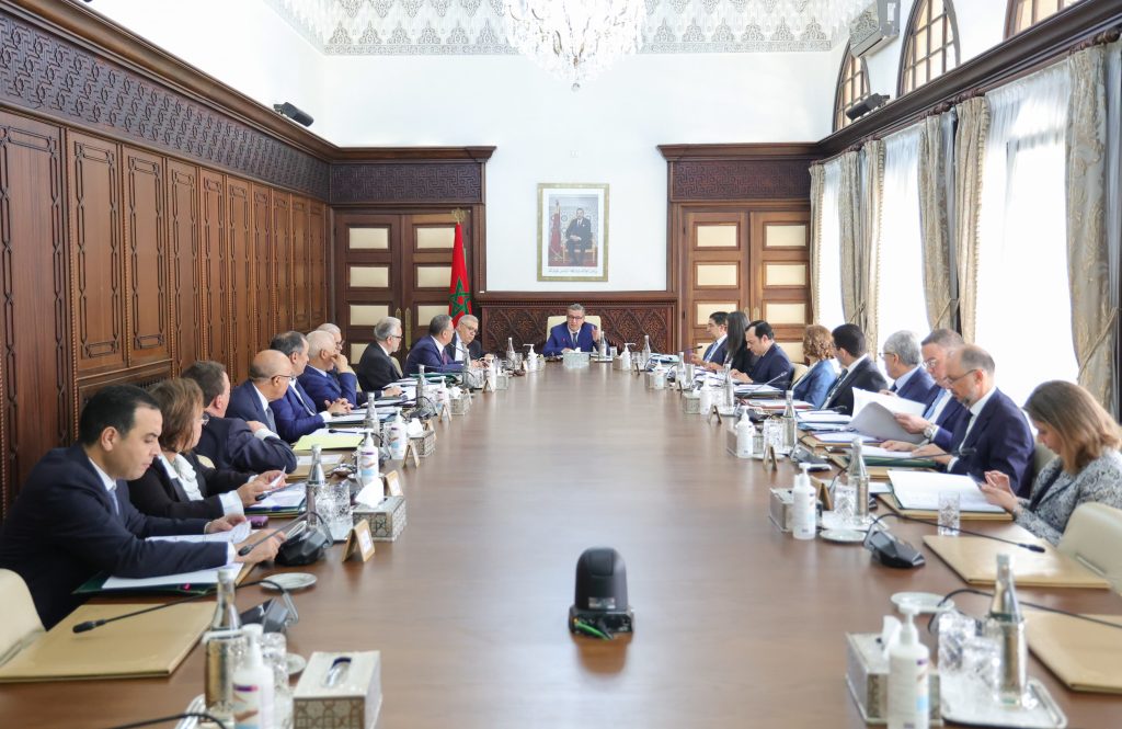 الحكومة تصادق على مشروع قانون نظام التأمين الإجباري الأساسي عن المرض