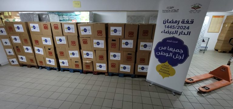 مؤسسة الملتقى و"الطريقة البودشيشية" تنظمان عملية توزيع القفة الرمضانية