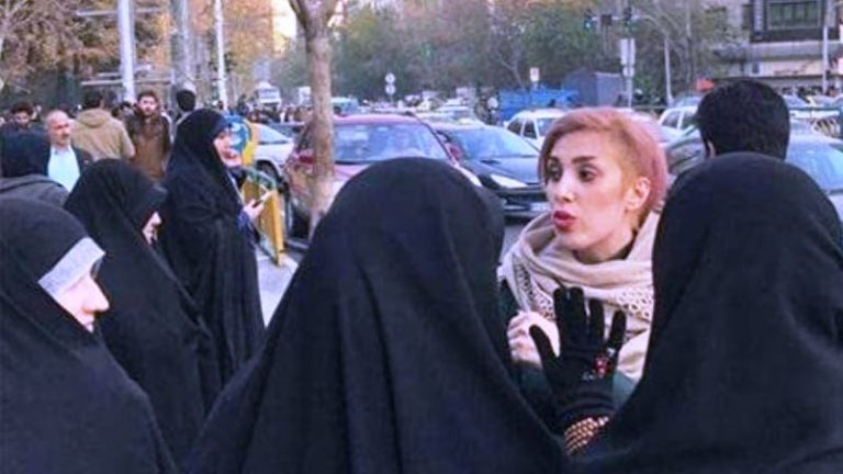 القمع" في إيران "يدخل مرحلة جديدة"