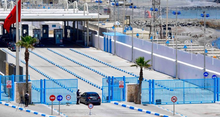 سلطات سبتة تُعلن قرب استخدام تقنية التعرف على الوجوه بمعبر "تراخال"