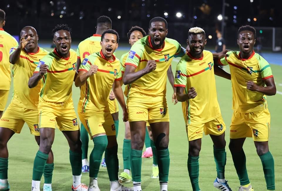 رسميا.. منتخب غينيا يستقبل الجزائر في ملعب العبدي بالجديدة