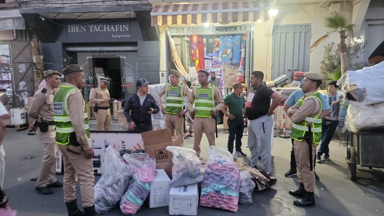 السلطات المحلية بمراكش تشن حملة لتحرير الملك العمومي
