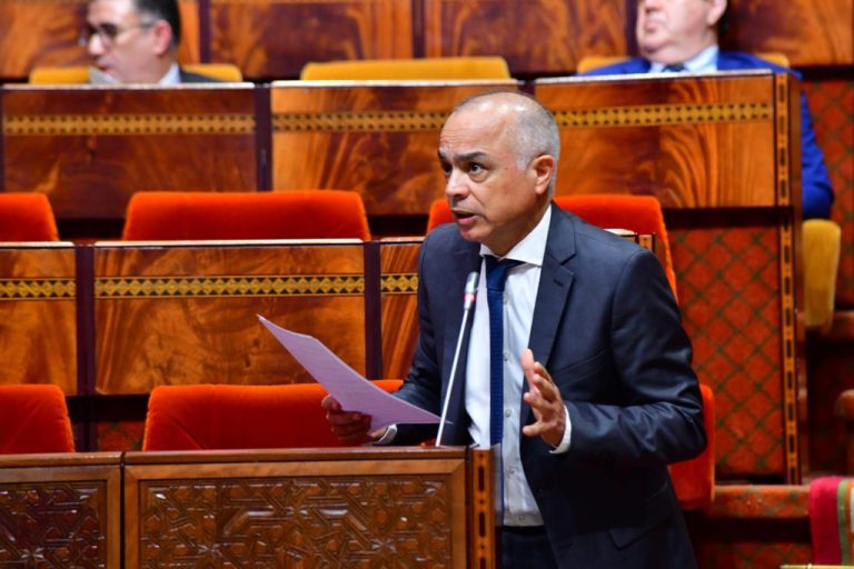 التدخين وإدمان المخدرات في المؤسسات التعليمية يستنفر المؤسسة التشريعية