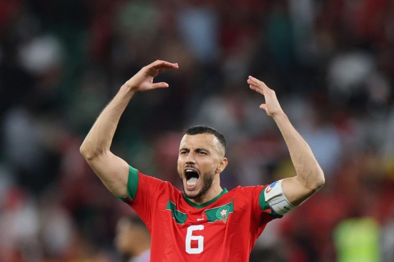 رومان سايس: رياض محرز أفضل لاعب عربي في العالم