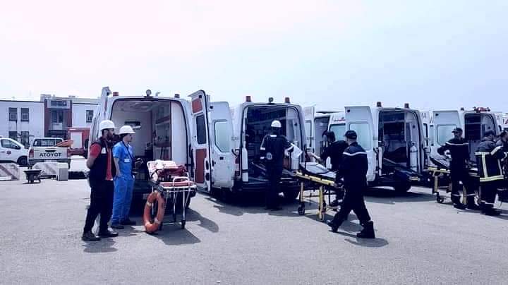 3 وفيات ومصابون في انفجار محرك باخرة بميناء الجرف الأصفر