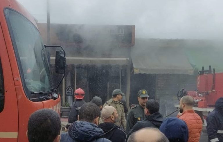 طنجة.. حريق بمحل لبيع الأفرشة والأثاث المنزلية بسوق "كاسباراطا" يستنفر الوقاية المدنية