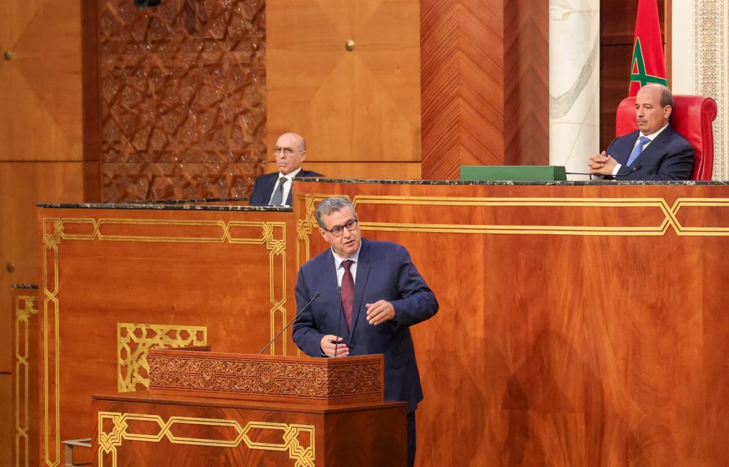 أخنوش: لم نترك الأسرة المغربية والمقاولة تواجه وحدها الأزمات