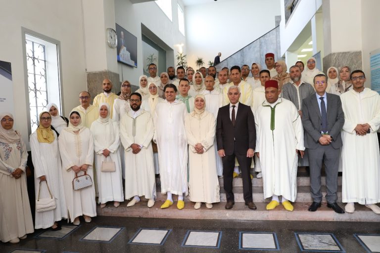 آيت الطالب يستقبل أعضاء البعثة الصحية للحج ويدعو للتحلي بالتفاني والمسؤولية
