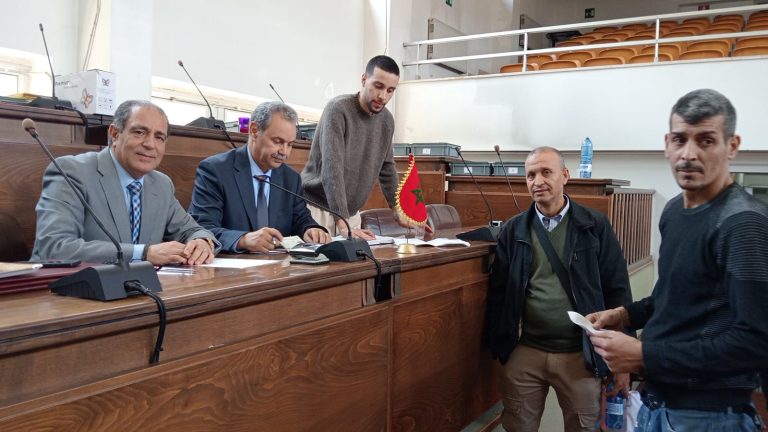قافلة قنصلية نابولي تخدم شؤون مغاربة ببوليستينا بالجنوب الإيطالي