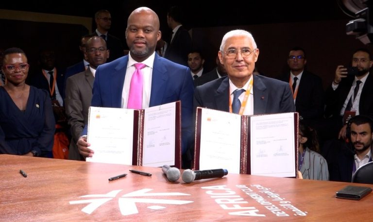 تسهيل التجارة في إفريقيا يدفع مؤسسات بنكية مغربية لتوقيع اتفاقيات هامة