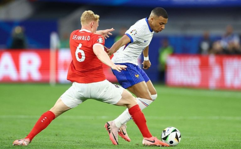 فرنسا تستهل مشاركتها في "يورو 2024" بفوز صعب على النمسا