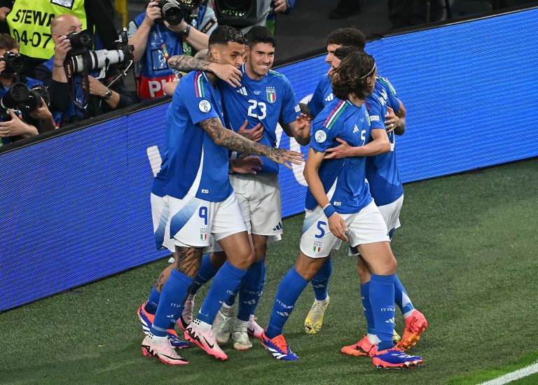 إيطاليا تنجو من فخ ألبانيا في مباراتها الأولى بكأس أمم أوروبا
