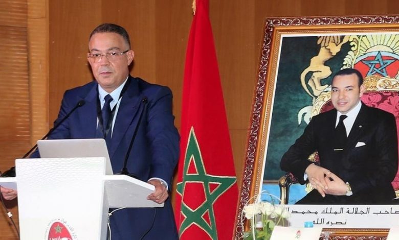 لقجع ينوب عن مكونات كرة القدم المغربية لتهنئة الملك بمناسبة عيد العرش