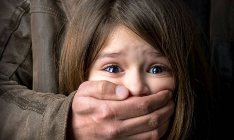 الحسيمة..20 سنة سجنا نافذا لأستاذ غرر بتلميذته القاصر