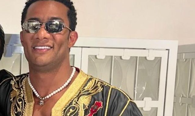 محمد رمضان يرتدي قفطان عليه خريطة المغرب وينال اعجاب المغاربة