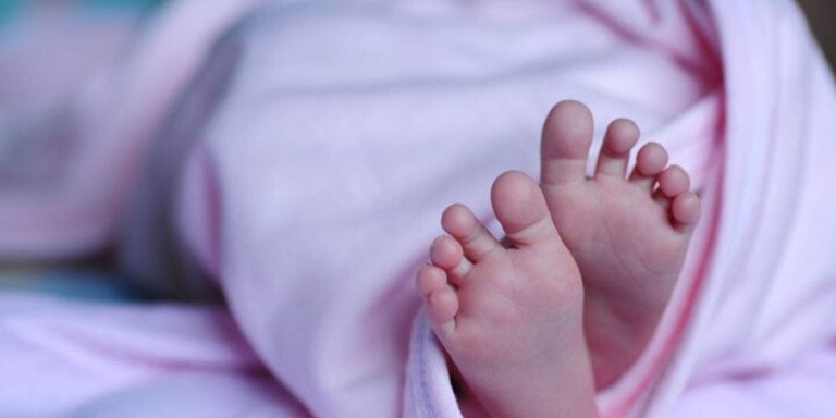 إنقاذ رضيع من أزمة قلبية في رحلة جوية من أكادير إلى البيضاء