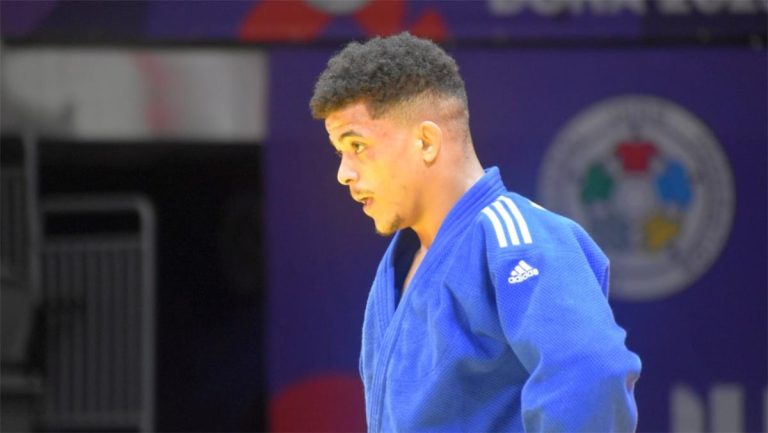 اللجنة الأولمبية تشطب على لاعب جودو جزائري كان سيواجه منافس إسرائيلي
