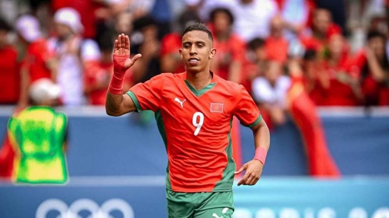 سفيان رحيمي نجم المنتخب المغربي الأولمبي