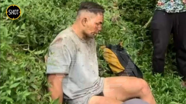 سائح يتعرض لحادث خطـ.ـير في "قرية المـ.ـوتى" (صور)