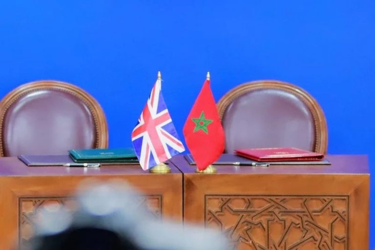 بوريطة يجري مباحثات هاتفية مع نظيره البريطاني
