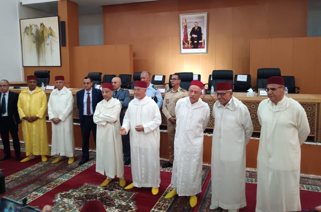 تسليم هبة ملكية لفائدة المعوزين وذوي الاحتياجات الخاصة بموسم مولاي عبد الله
