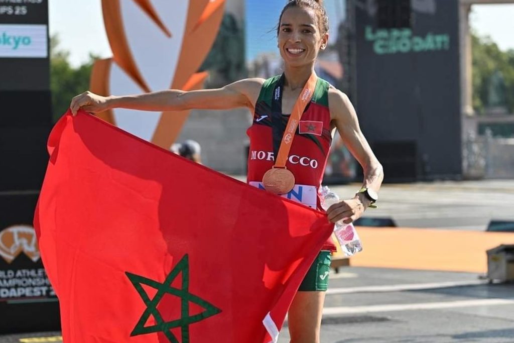 عتبر فاطمة الزهراء كركادي