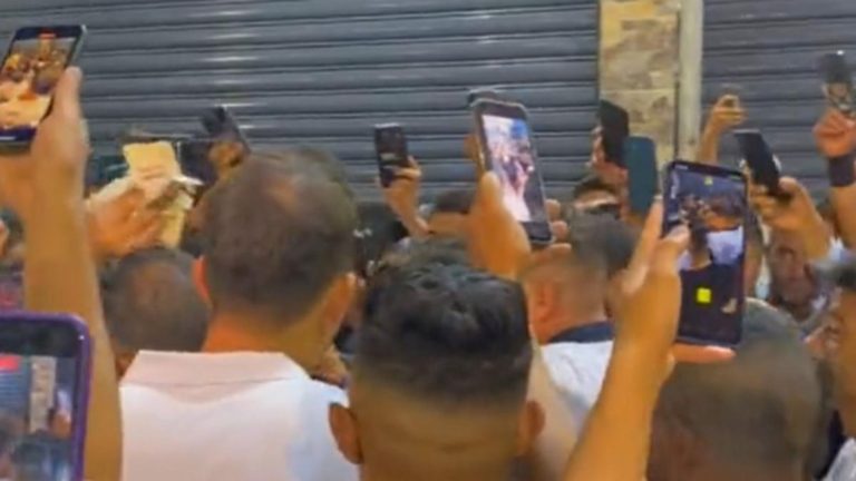 "تبريحة القرن"... جزائري يثير الجدل في حفل زفاف (فيديو)