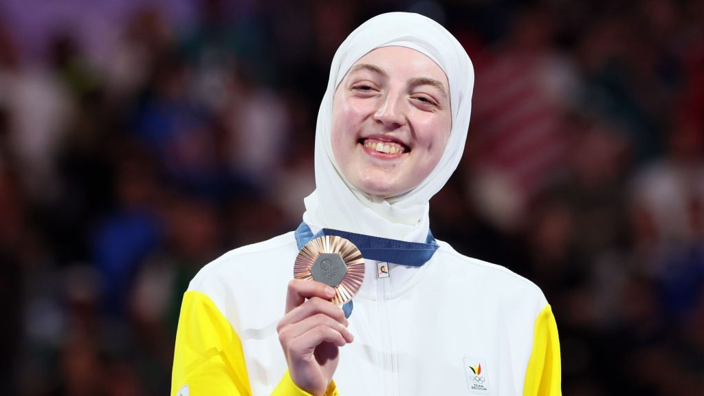 سارة شعاري