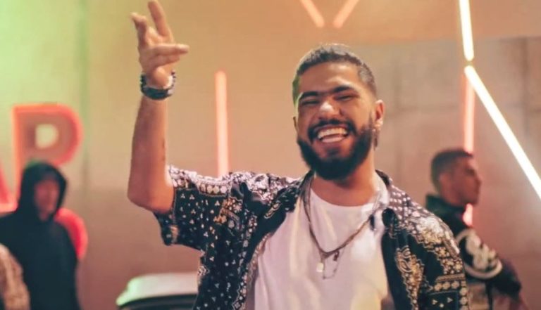 طوطو يرد على بنكيران: "استخدام الدين لأغراض سياسية استراتيجية عفا عليها الزمن"