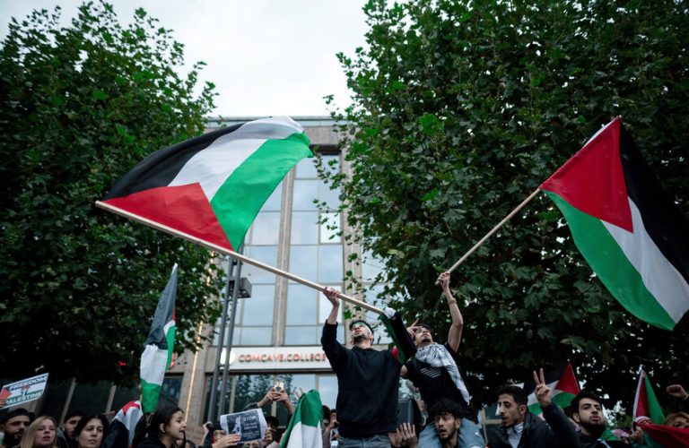 تجمع دعما لفلسطين ينطلق في ساحة الأمة في باريس