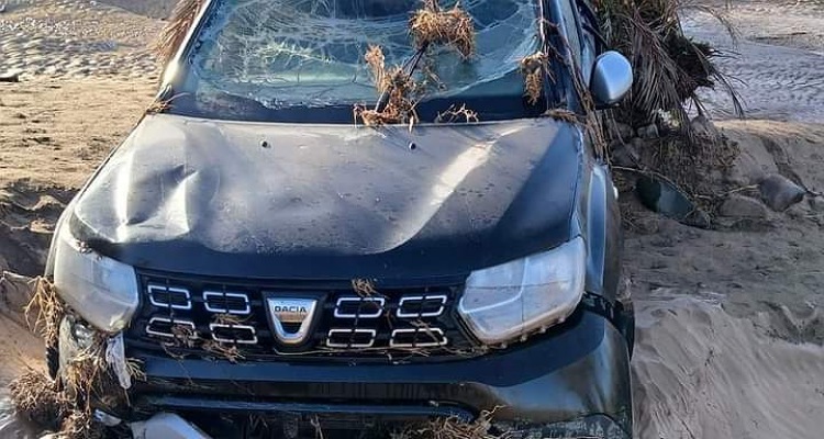 تنغير.. السيول تجرف سيارة رئيس دائرة النيف والساكنة تنقذ الأخير بأعجوبة