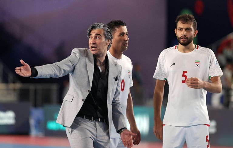 وحيد شمسائي مدرب منتخب إيران لكرة القدم داخل القاعة