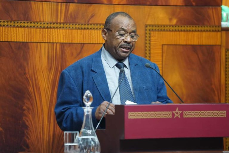 تابعة لشركة نقل باني ويملكها نائب برلماني.. تفاصيل حول حافلة طاطا التي حاصرتها السيول