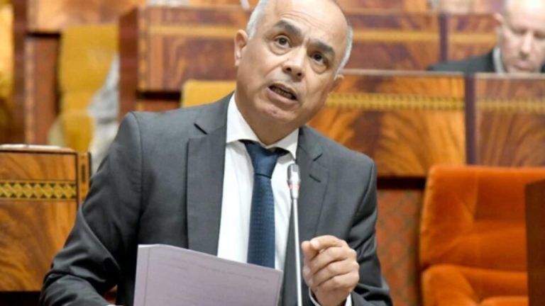 "البيجيدي" يتهم وزارة التربية بدعم المثلية