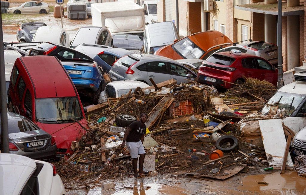 فيضانات فالنسيا.. إحداث خلية أزمة لتتبع أحوال الجالية المغربية