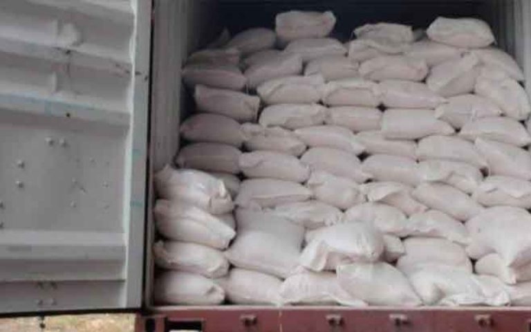 حجز كمية كبيرة من "الملح" مجهول المصدر بين تزنيت وأكادير