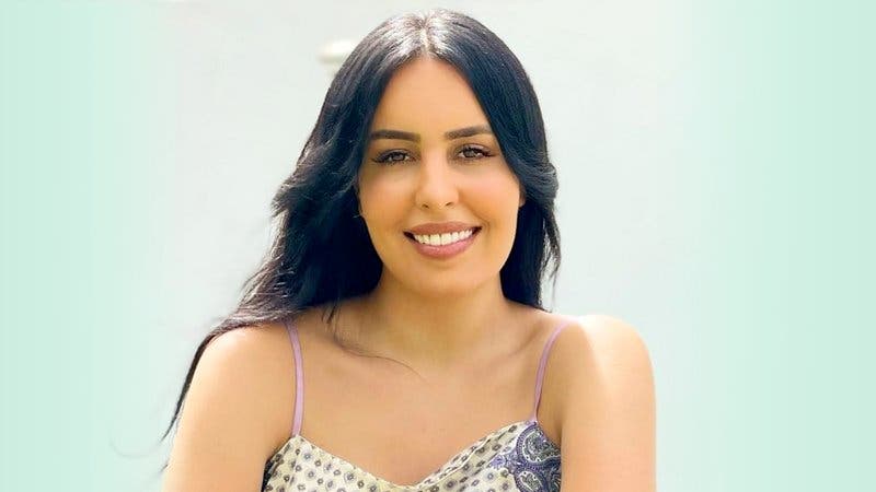 الفنانة كوثر تيسية تكشف سبب غيابها وتعلق: “النعم ديال الله كثارين علينا”