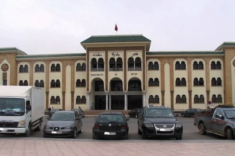 بعد عزل رئيس مجلس سطات.. تحالف ثلاثي يدعمُ مرشح الاستقلال وسيناريوهات أخرى تلوح في الأفق